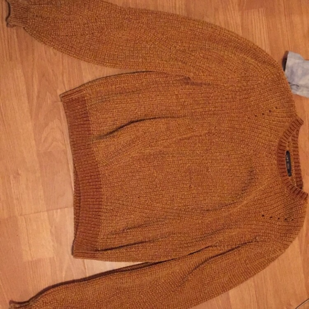 mustard yellow sweater
